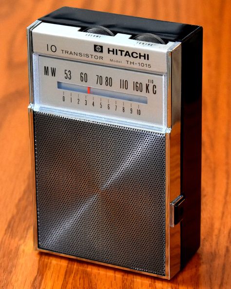 https://flic.kr/p/2iJYQ8Y | Vintage Hitachi Transistor Radio, Model TH-1015, AM Band, 10 Transistors, Made In Japan, Circa Late 1960s 1960s Transistor Radio, Hifi Music System, Citizens Band Radio, Transistor Radio Vintage, Old School Radio, Old Radio, Pocket Radio, Shortwave Radio, Radio Vintage