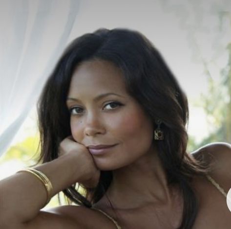 Thandie Newton, Black Actresses, Black Celebrities, Summer Skin, Dark Skin Women, Belleza Natural, Black Is Beautiful, Beautiful Woman, Beautiful Eyes