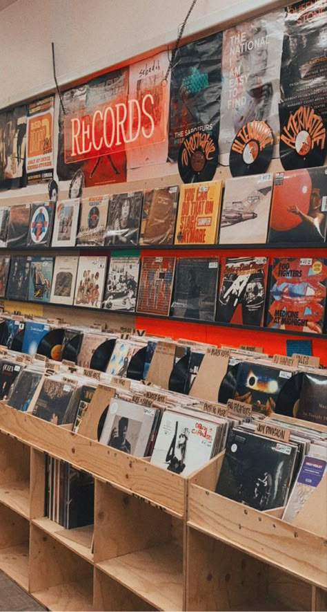 aesthetic vinyl or record shop. room decor idea. indy Lp Record Aesthetic, London Record Store, Vinyl Record Store Aesthetic, 70s Record Store, Vynl Records Aesthetic, Music Shop Aesthetic, Vinyl Shop Aesthetic, Music Store Aesthetic, Vinyl Store Aesthetic