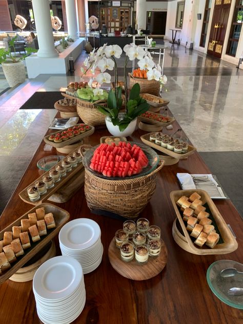 Tea Break Teabreak Decor, Food Display Table, Display Table, Table Set Up, Tea Break, Food Display, Morning Tea, Mini Foods, Table Set