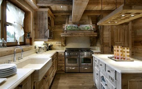 Chalet Pearl with jaw-dropping mountain views Light Countertops, Chalet Ideas, Chalet Kitchen, Countertops Wood, Chalet Chic, Courchevel 1850, Chalet Interior, Chalet Design, Chalet Style