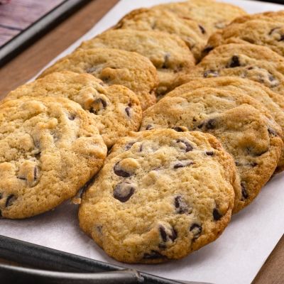 Chocolate Chip Cookie Recipe | No Calorie Sweetener & Sugar Substitute | SPLENDA® Splenda Cookies, Splenda Desserts, Sugar Free Chocolate Chip Cookies, Splenda Recipes, Crunchy Chocolate Chip Cookies, White Chocolate Cranberry Cookies, Oatmeal Raisin Cookies Chewy, Classic Peanut Butter Cookies, Chocolate Oatmeal Cookies