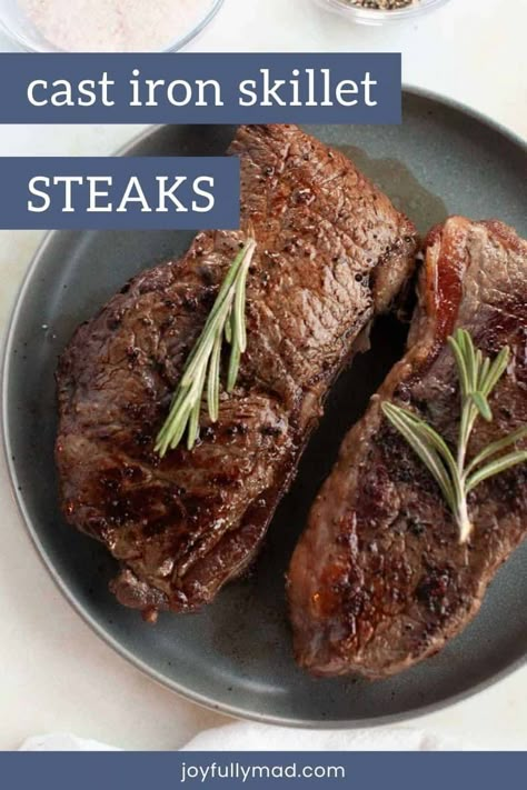 Want to know a steakhouse trade secret? Then check out this recipe for cast iron steak. Make the best steaks right in your own kitchen! Boneless Recipes, Steak Cooking Chart, Iron Skillet Steak, Cast Iron Skillet Steak, Skillet Recipes Dinner, Cast Iron Skillet Recipes Dinner, Ways To Cook Steak, Cast Iron Steak, Skillet Steak