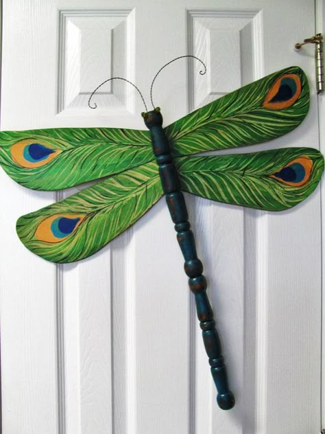 Table Leg Dragonfly Wall Art Peacock Wings  by LucyDesignsonline, $68.00 Fan Blade Dragonfly, Ceiling Fan Crafts, Fan Blade Art, Dragonfly Yard Art, Ceiling Fan Art, Butterfly Garden Art, Peacock Wings, Dragon Fly Craft, Art Peacock