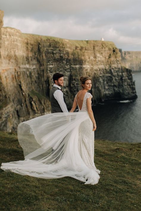 Irish Wedding Photography, Ireland Cliff Wedding, Ireland Wedding Photography, Ireland Wedding Elopement, Ireland Photoshoot, European Elopement, Eloped Wedding, Ireland Photos, Ireland Elopement