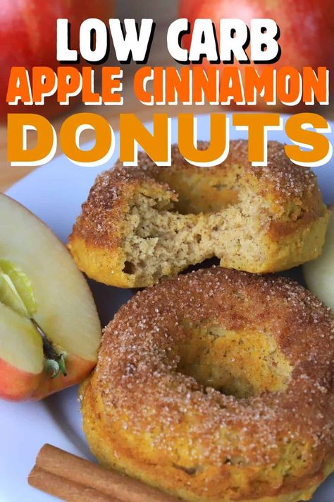 Low Carb Apple Cinnamon Donuts Low Carb Donuts Baked, Low Carb Apple Recipes, Sugar Free Apple Crisp, Apple Breakfast Cake, Sugar Donuts Recipe, Sugar Free Donuts, Low Carb Donut, Lowcarb Recipes, Keto Donuts