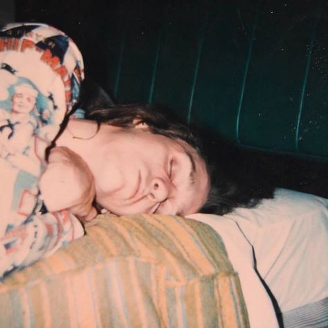 Leapin' Larkin Collins? More like Sleepin' Larkin Collins. Also, check the PJ's. 💤 Steve Gaines, Allen Collins, Lynyrd Skynyrd Band, Classic Television, Lynyrd Skynyrd, I Tunes, Southern Rock, Rock Legends, Feeling Blue