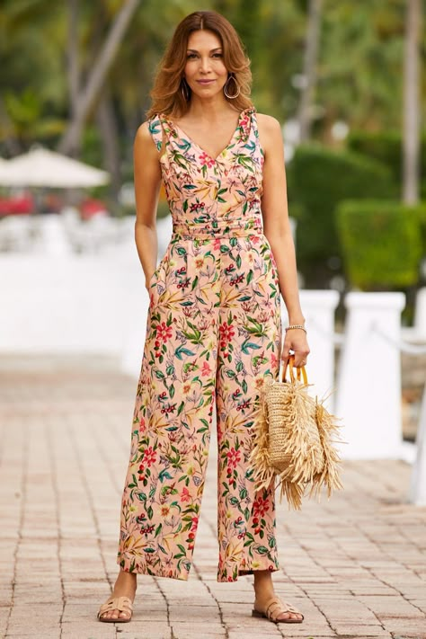 Floral Jumpsuit Outfit Summer, Floral Jumpsuit Outfit, Women Jumpsuit Outfits, Summer Jumpsuit Outfit, Jumpsuits For Women Casual, Robert Munsch, Jumpsuit Pattern Sewing, Rompers Womens Jumpsuit, Discover Your Style