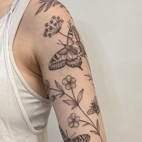 Mel Gracie 🌿 on Instagram: "I don’t have a grid post of the progress on this sleeve yet! Videos and lots more angles once we continue the back next time! All British plants and bugs 🐛" Critter Tattoo Sleeve, Bug Tattoo Sleeve, Critter Tattoo, British Plants, Bug Tattoo, Floral Sleeve, Tattoo Sleeve, Sleeve Tattoos, Bugs