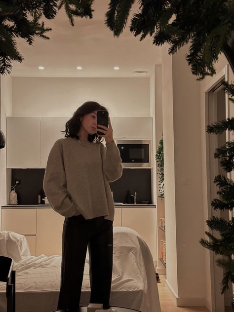 Period Outfit Comfy, Period Outfit, Winter Outfit, Winter Outfits, Period, Ootd, Mirror Selfie, Quick Saves