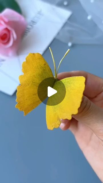 Handmadecraft on Instagram: "The first #gingko leaf in autumn, use it to make a beautiful little butterfly #diy #handmade #handmadediy #homedecor #craft #art #drawingtutorial #drawingart #draw" Ginko Leaf Craft, Leaf Butterfly Craft, How To Make Flutter Butterflies, Ginko Butterfly Diy, Leaf Crafts Kids, Michael Aram Butterfly Gingko, Little Butterfly, Leaf Crafts, Crepe Paper Flowers