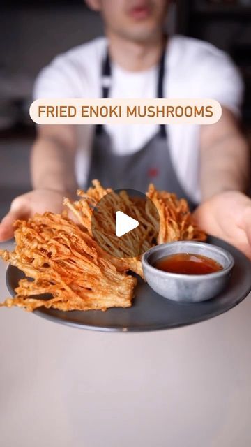 Food52 on Instagram: "Fried! Enoki! Mushrooms! Do we really need to say anything else? Follow along as @jun.and.tonic walks us through his crunchy and crispy recipe, then head to the link in bio to try for yourself. #f52community" Mushroom Enoki Recipes, Enochi Mushrooms Recipe, Enoki Mushroom Recipes, Fried Enoki Mushroom, Enoki Mushroom Recipe, Enoki Mushrooms, Crispy Recipes, Edible Plants, Mushroom Recipes