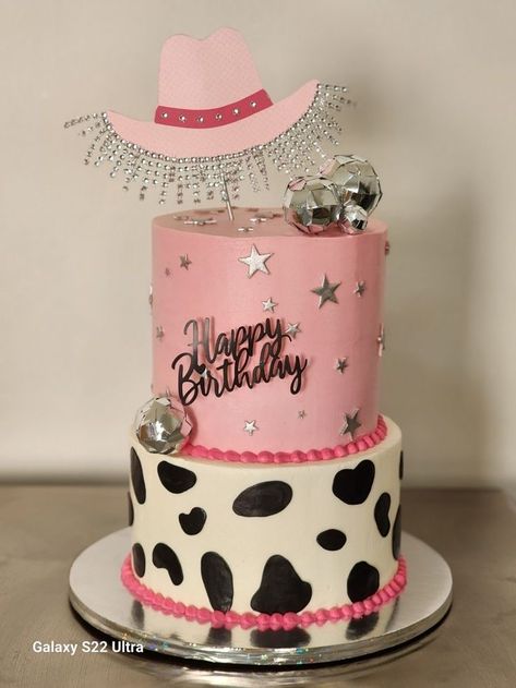 Cowgirl Cakes Birthday, Disco Cowgirl Cake, Cowgirl Birthday Party Decorations, Cowgirl Birthday Cakes, Dolly Parton Birthday, 28th Birthday Ideas, Cowgirl Party Decorations, Cowgirl Barbie, Cowgirl Cakes