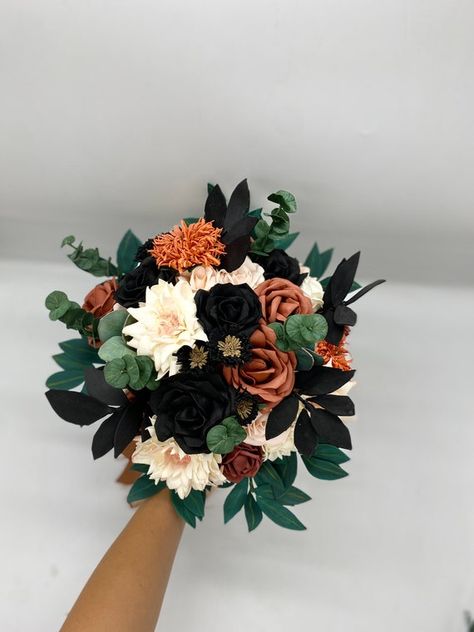 Black White And Burnt Orange Wedding, Black Green Burnt Orange Wedding, Black Rose Wedding Bouquet, Prom Flowers Bouquet Black Dress, Black And Burnt Orange Wedding, Black And Rust Wedding, Alanna Wedding, Burnt Orange Wedding Bouquet, Rust Bouquet