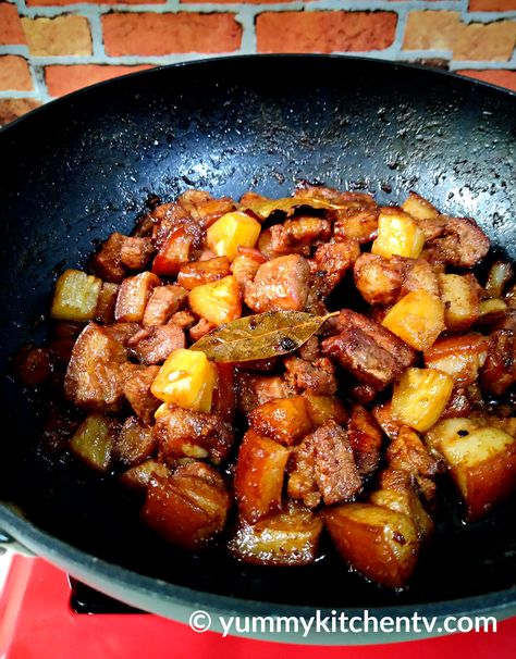 Pork Adobo with Pineapple - Yummy Kitchen Adobo With Pineapple, Pork Adobo Recipe, Filipino Pork Recipes, Yummy Kitchen, Pork Roast In Oven, Pork Shoulder Recipes, Pineapple Syrup, Pork Adobo, Pineapple Pork