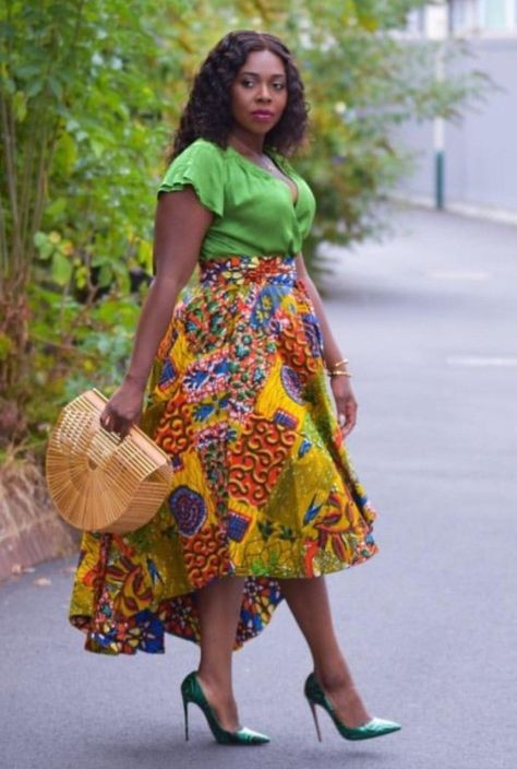 30+ Amazing Ways to Rock Ankara High Waist Skirts With Tops - Stylish Naija Skirts With Tops, African Skirt Outfit, Chitenge Outfits, Ankara Skirt Styles, Africa Outfits, Ankara Skirts, Stylish Naija, High Waist Skirts, Skirt Styles