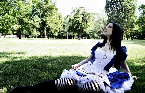 Alice: Madness Returns / Cosplay by RylthaCosplay Alice Madness Returns Cosplay, American Mcgee’s Alice, Dark Alice In Wonderland, Alice Cosplay, Madness Returns, Alice In Wonderland Aesthetic, Cosplay Photography, Alice Liddell, Alice Madness Returns