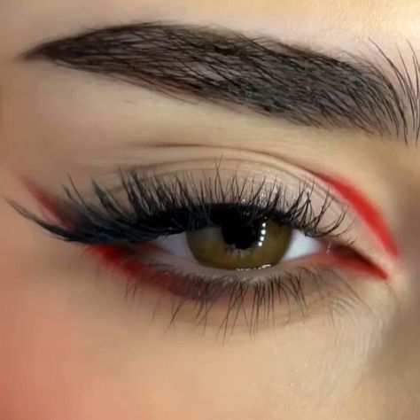 by @makeup_rhk Red Makeup Looks, Black Eye Makeup, Vampire Bride, Red Eye Makeup, Rave Makeup, Red Makeup, Pinterest Makeup, Interesting Images, Being Creative