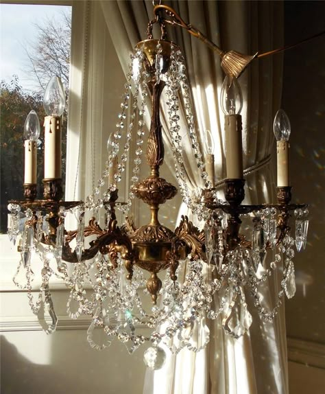 Vintage Bedroom Chandelier, Vintage European Home Aesthetic, Old World Light Fixtures, French Chandelier Living, Vintage Chandelier Aesthetic, Vintage French Chandelier, European Style Chandelier, Antique Chandelier Vintage Chandeliers Bedroom, Vintage Gold Chandelier