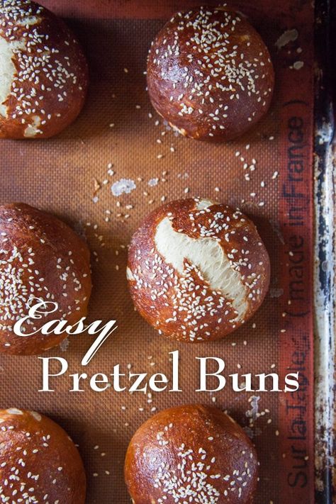 Easy to make Pretzel Buns. Photo and recipe by Irvin Lin of Eat the Love. Homemade Pretzel Buns, Pretzel Rolls Recipe, Pretzel Bun Recipe, Pretzel Dog, Restaurant Desserts, Pretzel Recipes, Pretzel Buns, Pretzel Bread, Pretzel Rolls