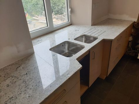 Hob Near Window, Narrow Kitchen Window, Counter Level Kitchen Window, Window Sill Kitchen Sink, Worktop Into Window Sill, Corian Window Sill, Window Sill Decor, Narrow Kitchen, Space Available