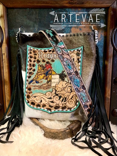 Tooled Leather Barrel Racer, Beaded Belts Patterns, Upcycle Inspiration, Wallet Ideas, Leather Patterns, Barrel Racer, Cowhide Bag, Leather Workshop, Leather Carving