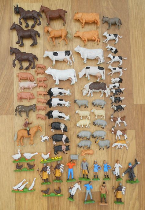 Farm Toy Display, Christmas Toy Shop, Childhood Memories 60's, Britains Toys, Baby Development Activities, Farm Animal Toys, Toy Farm, Animals And People, Childhood Memories 70s