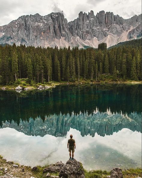 Moon In The Morning, Photography Outside, Nature Trip, North Italy, Simple Photography, Relaxing Beach, Travel Visa, Italy Itinerary, Amazing Places To Visit