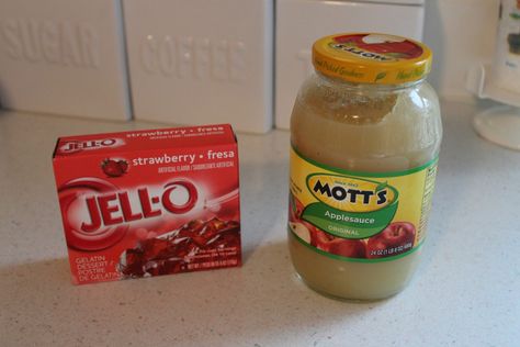 Applesauce Jello Recipe, Applesauce Jello, Motts Applesauce, Happy Home Fairy, Apple Sauce Recipes, Strawberry Jello, Jello Salad, My Favorite Recipes, Chicken Patties