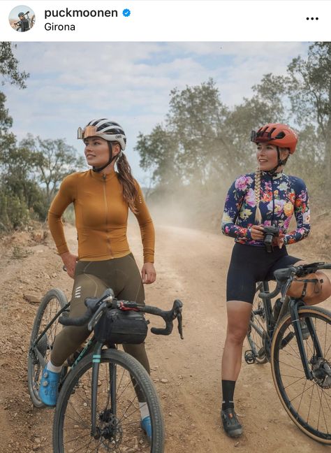 Mountain Bike Outfit Woman, Biking Outfit Women, Bike Outfits Women, Bike Outfit, Cycling Girl, Bike Magazine, Gravel Bikes, Unfinished Business, Girls On Bike