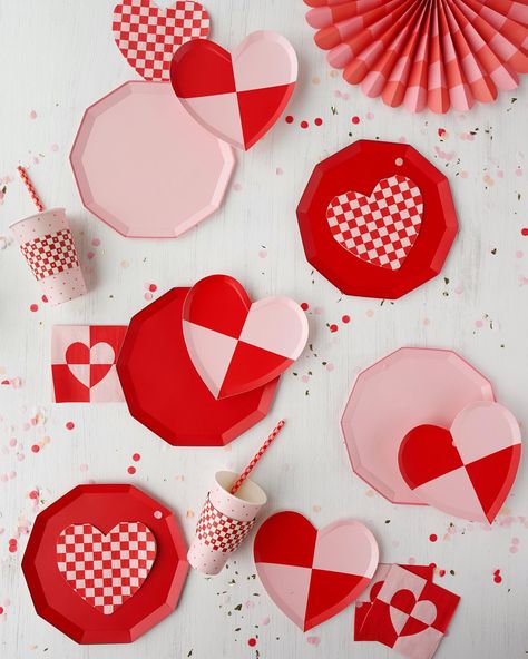 Bonjour, Valentine’s Day! Browse our curated selection of chic VDay party themes, personally chosen by party lovers. From Bonjour Fête’s very first Valentine’s Day collections Check Mate and Barbie, to pretty pastel party supplies & more from our friends. What’s not to LOVE? #valentinesday2024 #valentinesdayparty Valentines Day Mood Board, Modern Valentines Decor, Valentine Shoot, Modern Valentines, Vday Party, Valentines Party Decor, Check Mate, Pastel Party, Valentine Party