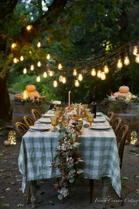 Dinner Party In The Woods, Small Garden Party, Dinner Party Cottagecore, Whimsical Outdoor Dinner Party, Backyard Candle Light Dinner, Outdoor Dinner Party Chandelier, Thanksgiving Table Settings Simple, Simple Thanksgiving Table, Faux Candles