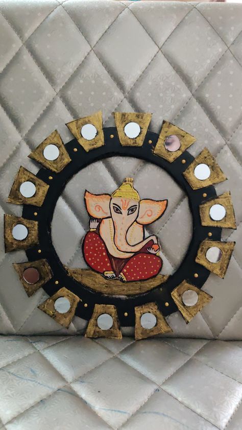 Cardboard Craft, Drawing Lessons For Kids, Krishna Painting, Mandala Design Art, Cardboard Crafts, Drawing Lessons, Diy Home Crafts, Diy Wall Decor, Diy Wall