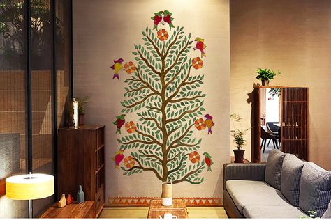 Wall Painting Madhubani, Madhubani Tree Painting, Indian Paintings For Living Room, Madhubani Painting On Wall, Indian Mural Wall Art, Madhubani Wall Painting, Wall Painting Ideas Indian, Madhubani Wall Art, Gonda Art