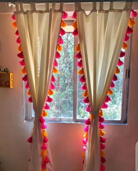 Curtains designs Colorful Room Decor, Indian Room Decor, Dressing Room Decor, Easy Room Decor, Unique Curtains, Diy Room Decor For Teens, Hall Interior Design, House Floor Design, Cute Diy Room Decor