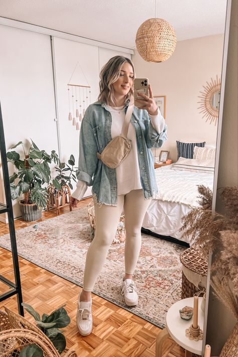 Athleisure Outfits Fall Midsize, Midsize Activewear Outfits, Spring Outfit With Leggings, Athleisure Midsize Outfits, Mid Size Athletic Outfits, Midsize Fashion Spring 2023, Neutral Leggings Outfit, Spring Athleisure Outfits 2023, Cream Leggings Outfit