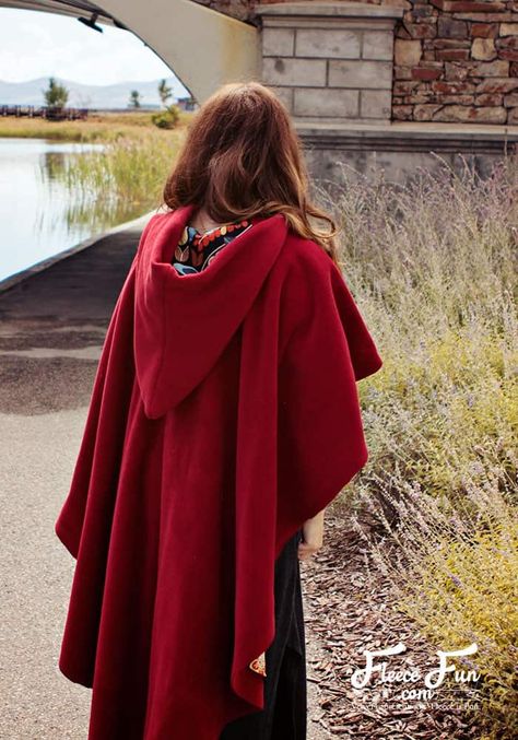 I love the how to make a cloak tutorial. Great fleece sewing project and costume idea DIY. Perfect for adding a little drama or warmth to a costume or cosplay. Love how there is a free pdf sewing pattern to go with it. Diy Cape For Women, Cloak Tutorial, Hooded Cloak Pattern, Cloak Sewing Pattern, Fantasy Palace, Long Hooded Cloak, Fleece Sewing, Fleece Sewing Projects, Cloak Pattern