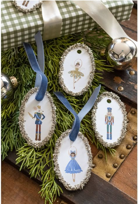 Nutcracker Gift Tags, Printable Nutcracker, Front Porch Christmas Decor Ideas, Porch Christmas Decor Ideas, Porch Christmas Decor, Christmas Decor Ideas Diy, Front Porch Christmas, Christmas Inspo, Decor Ideas Diy