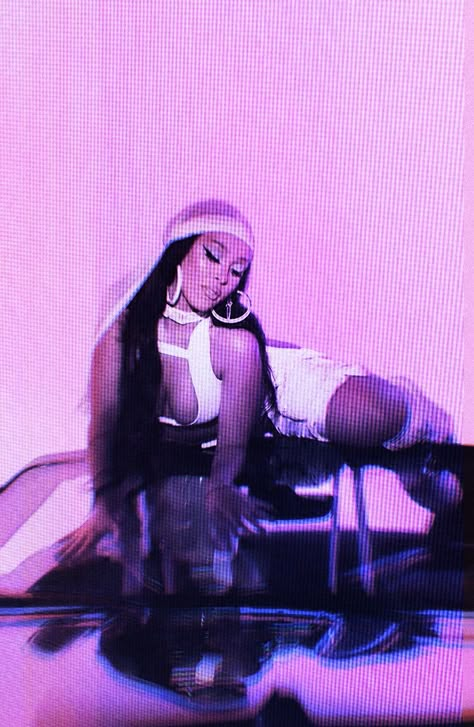 Doja Cat Purple Aesthetic, Doja Cat Purple, Doja Cat Lockscreen, Doja Cat Aesthetic, Catty Noir, Female Rappers, Music Aesthetic, Cat Aesthetic, Cat Wallpaper