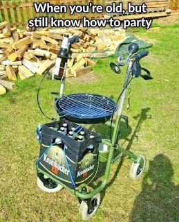 Memes Of The Day, Birthday Funny, Golf Humor, Highschool Aesthetic, Morning Humor, Birthday Humor, Man Humor, Super Funny, Lawn Mower