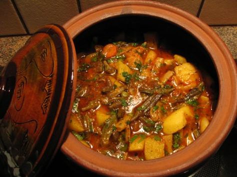 Bulgarian food | Bulgarian Guvech- Vegetable Casserole With Meat in a Clay Pot -. Photo ... Clay Pot Cooking Recipes, Bulgaria Food, Vegetable Casserole, Bulgarian Recipes, European Cuisine, European Food, Clay Pot, International Recipes, Clay Pots