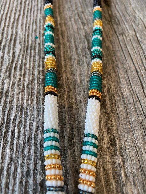 Breakaway Lanyard Diy, Beaded Lanyard Patterns, Beaded Lanyards Badge Holders, Beaded Keychains Patterns, Lanyard Badge Holder, Diy Lanyard, Beaded Items, Beaded Things, Beaded Lanyard