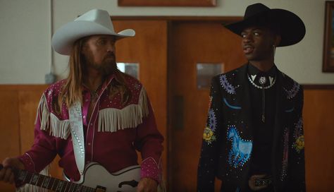 Lil Nas X & Billy Ray Cyrus Release “Old Town Road” Music Video Featuring Chris Rock #CountryMusic #Videos