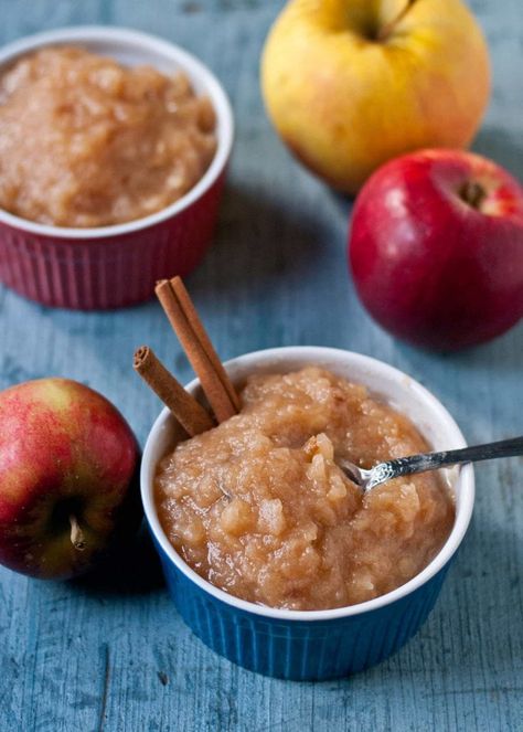 Let your slow cooker do all the work for you with this Easy Crock Pot Applesauce Recipe! Homemade Applesauce Recipes, Slow Cooker Applesauce, Crockpot Applesauce, Pear Sauce, Apple Sauce Recipes, Homemade Applesauce, Apple Sauce, Crock Pot Slow Cooker, Crock Pot Cooking