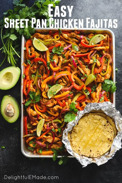 Chicken Fajitas Sheet Pan Recipe, Sheet Pan Fajitas Chicken, Sheet Pan Dinners Healthy, Easy Sheet Pan Chicken, Pan Fajitas, Sheet Pan Chicken Fajitas, Baked Chicken Fajitas, Pan Chicken Fajitas, Sheet Pan Chicken