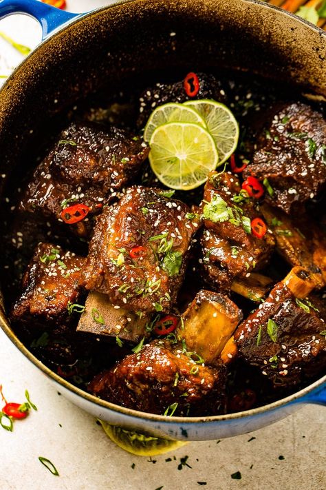 Shortribs Korean, Short Ribs Recipe Oven, Oven Braised Short Ribs, Korean Short Ribs Recipe, Short Ribs In Oven, Ribs Recipe Oven, Korean Short Ribs, Braised Short Ribs Recipe, Ribs In Oven