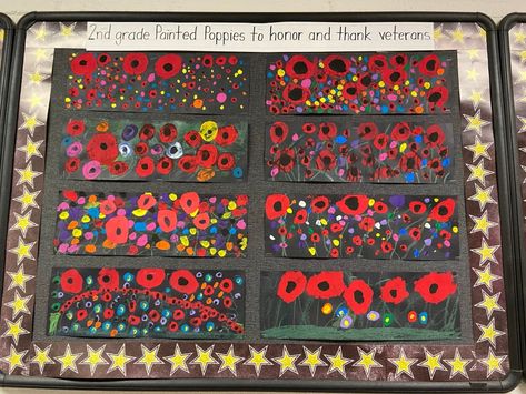 Art Lessons For 2nd Grade, 2nd Grade Fall Art Projects, Poppies Art For Kids, Poppy Art Project, Poppy Flower Art For Kids, Remembrance Day Poppy Art, Patriotic Art Projects For Kids, Remembrance Day Art Elementary, Remembrance Day Bulletin Board Ideas