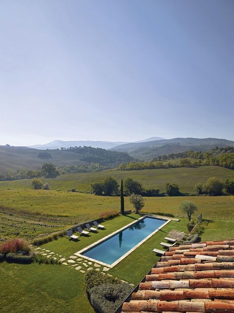 Soho House Istanbul, Grass Roof, Cabin Theme, Tuscan Farmhouse, Italian Farmhouse, Natural Swimming Ponds, Tuscan Countryside, Stone Farmhouse, Swimming Pool House