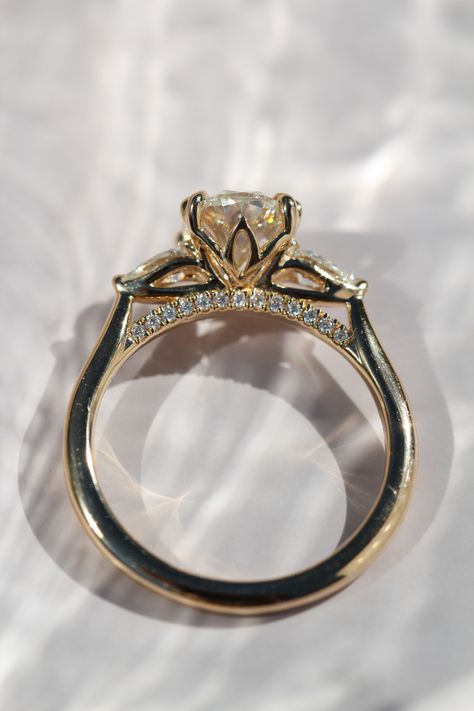 Marquis Side Stone Engagement Ring, Lotus Basket Engagement Ring, Bijou Lab Engagement Rings, Lotus Engagement Ring Setting, Oval Engagement Ring Petal Prongs, Tulip Wedding Ring, Round Engagement Ring With Pear Sides, Lotus Setting Engagement Ring, Dainty Vintage Engagement Ring