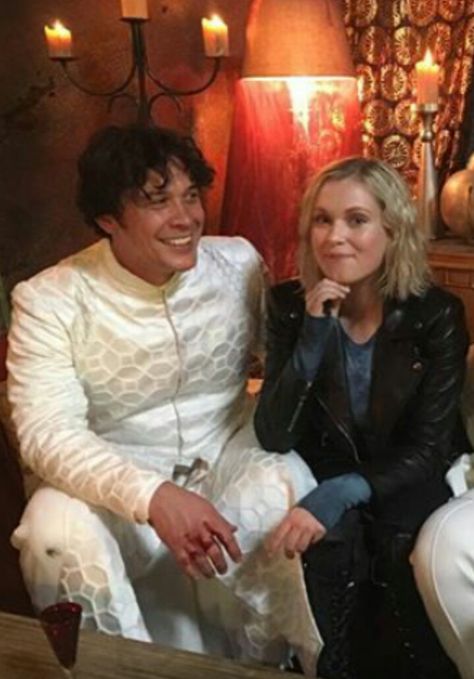 The 100 Behind The Scenes, The 100 Bts, Bob Morley And Eliza Taylor, Bob Morely, Clarke Griffin, Train Dragon, The 100 Cast, Ninth Doctor, The 100 Show